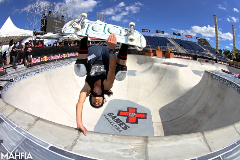 What Are Skateboard Wheels Made Of? Plan Tech